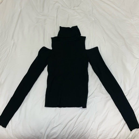 A.L.C Mervyn Cold Shoulder Turtleneck